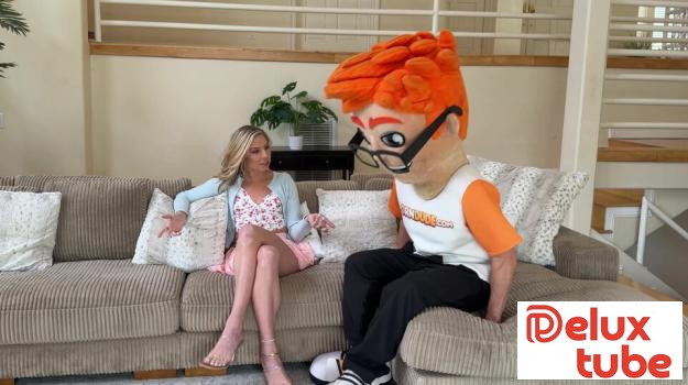 [ Porn Dude Casting ] Cheerleader Kait Shows Porn Dude Why She’s the Best