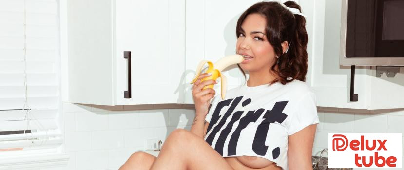[ Playboy ] Late Night Snack
