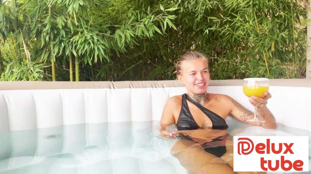 [ Jacquie Et Michel TV ] Mel prefers the bed to the jacuzzi   