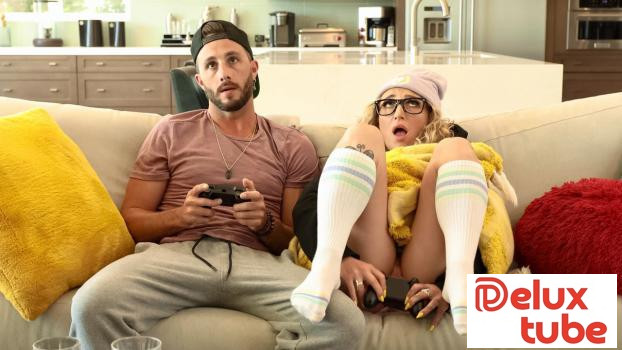 [ Hot Girls Game ] Gamer Girl Suprise