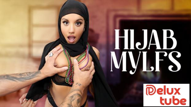 [ Hijab Mylfs ] Nina’s First Mardi Gras