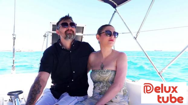 [ Jacquie Et Michel TV ] Croisette, boat trip: in Cannes, Amandine Pellissard and Chat - Bite are stars!