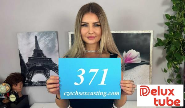 [ Czech Sex Casting ] The plastic blonde got fucked at the casting - E371