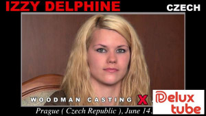 Woodman Casting X - Izzy Delphine