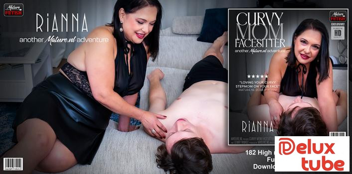 [ Mature NL ] My curvy stepmom Rianna is kinky and loves sitting on my face when we are alone!