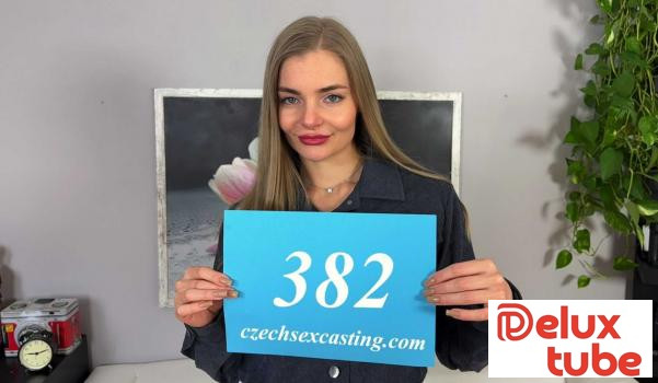 [ Czech Sex Casting ] Hot Ukrainian babe did everything to get a little job - E382