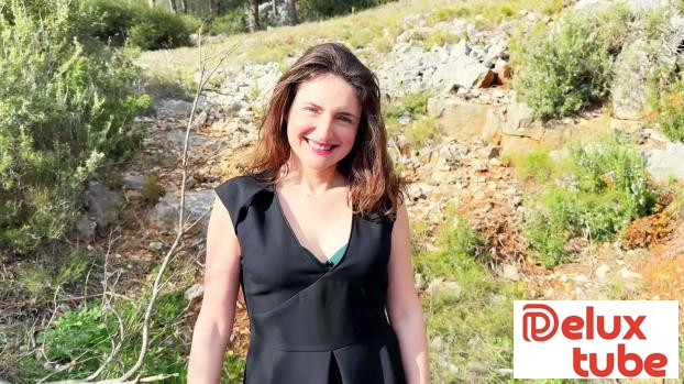 [ Jacquie Et Michel TV ] Lila, 35 years old, writing teacher in Arcachon!