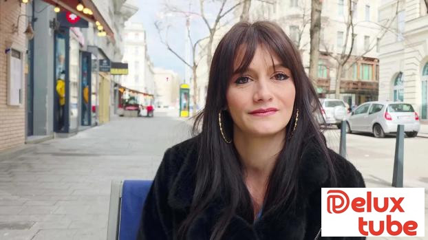 [ Jacquie Et Michel TV ] 33 years old, medical secretary in Villefranche - sur - Mer!