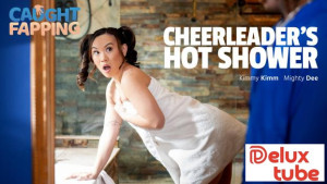 Cheerleader's Hot Shower