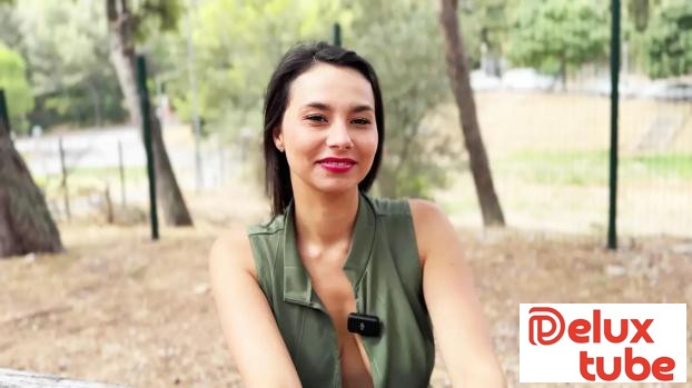 [ Jacquie Et Michel TV ] 28, always loves to be on the move!