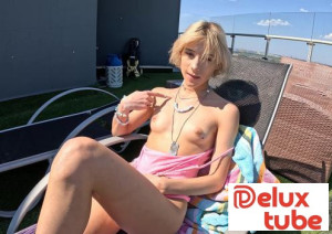 Mia18 Oiling Her Body Up Outdoors Sunbathing Then Showering Off