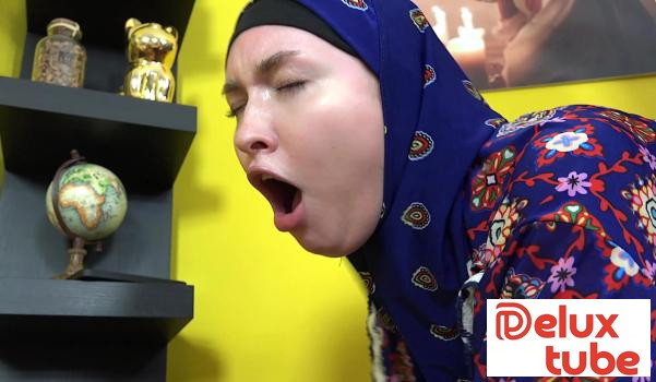 [ PornCZ ] Horny guy really wants to fuck a woman in hijab