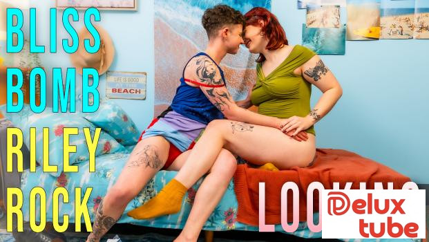 [ Girls Out West ] Looking