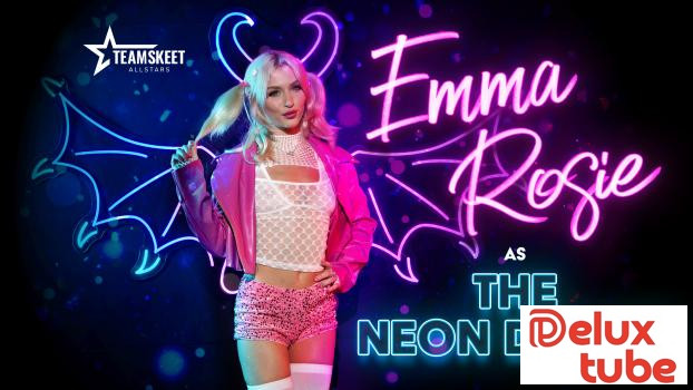 [ Team Skeet ] December Spotlight: Not Even Neon Demons Are As Freaky As Emma Rosie