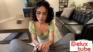 Satine Summers Promises To Be Good