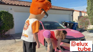 Porn Dude Peeks Under Avalon Mira’s Hood