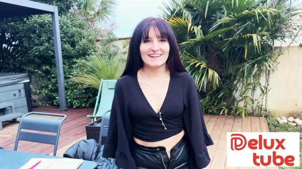 [ Jacquie Et Michel TV ] Kina Glam, 25 years old, from Toulouse!