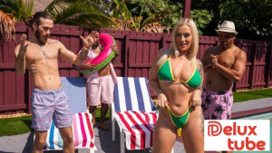 Elana Bunnz Crashes The Party