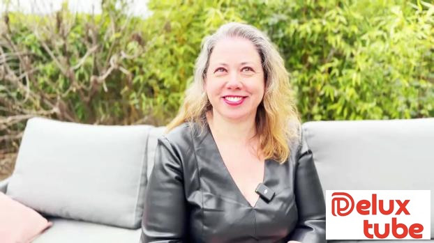 [ Jacquie Et Michel TV ] Jeny, 47 years old, a self - confessed foodie!