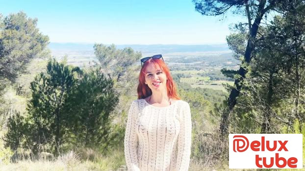 [ Jacquie Et Michel TV ] Norah, 25 years old, a very seductive tourist!