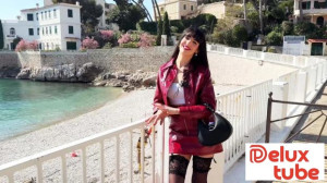 Lola, 25 years old, from Nice!