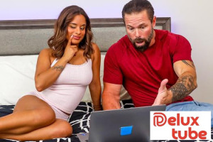 Isabella Jules’s Sexy Laptop Seduction