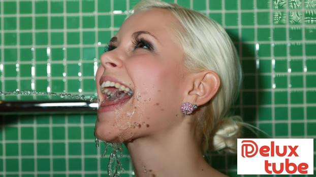 [ VIPissy ] Wet My Face