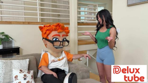[ Porn Dude Casting ] Phoebe Kalib Models Clothes and What’s Beneath for Porn Dude
