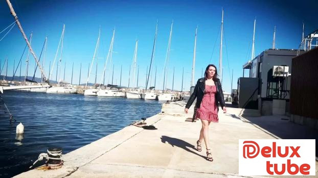 [ Jacquie Et Michel TV ] Calie, 32 years old, medical secretary in Marseille!