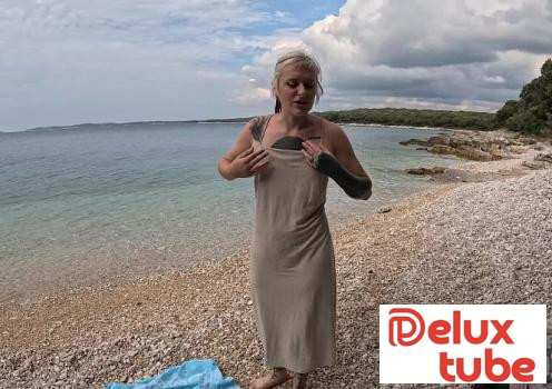[ Nebraska Coeds ] Brille Enjoying A Nude Beach Afternoon Applying Sun Tan Oil Masturbating And Eating Lunch